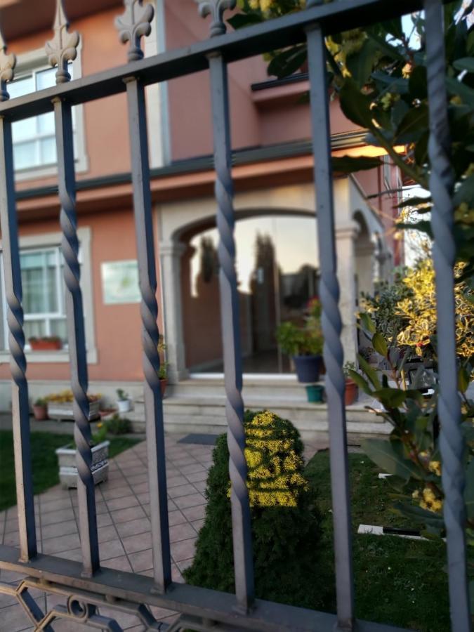 Despertar Con El Sonido De Los Pajaros Melide Exterior foto